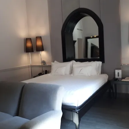 Leon'S Place Hotel In Rome-3